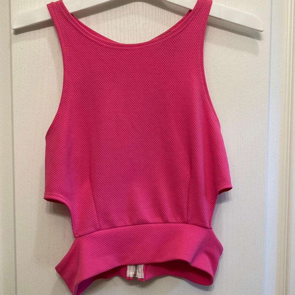 Small Wet seal Hot pink, side cutout, zipper crop top